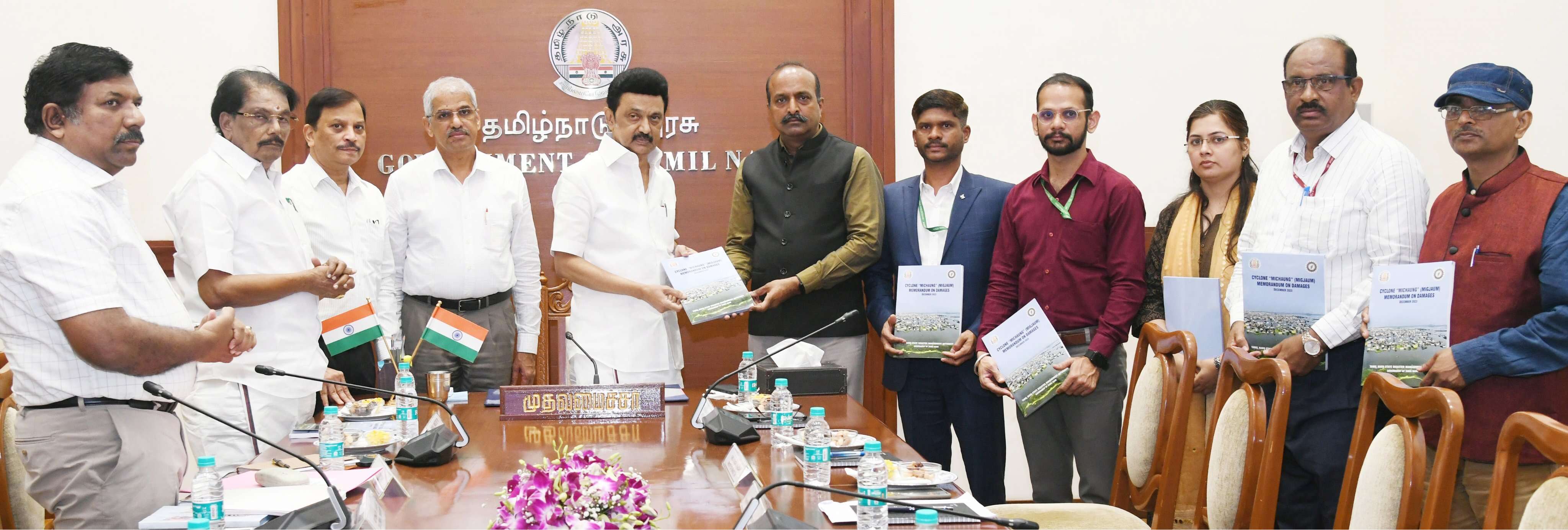 ‘வெள்ள நிவாரண நிதியாக ரூ.12,659 கோடி வழங்குக’ - முதல்வர் ஸ்டாலின் கோரிக்கை!!