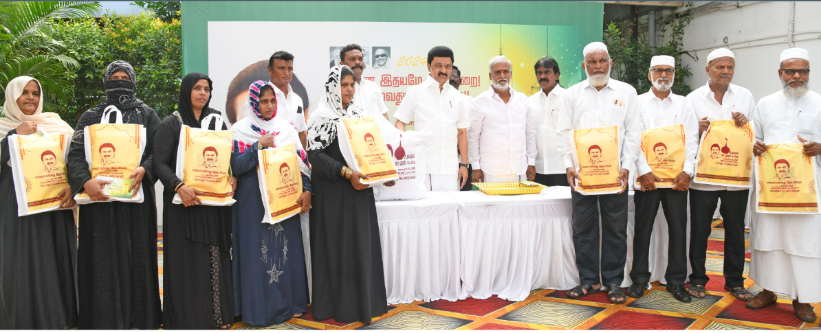 இஸ்லாமியர்களுக்கு ரமலான் நோன்பு திறப்பிற்காக நலத்திட்ட உதவிகளை வழங்கினார் முதல்வர் ஸ்டாலின்