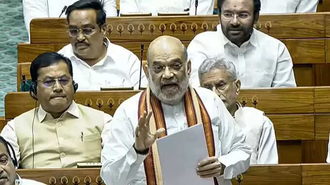 “இதைவிட வேறு என்ன ஆதாரம் வேண்டும்.. பாகிஸ்தானை காப்பாற்ற முயல்கிறாரா ப.சிதம்பரம் - மக்களவையில் அமித்ஷா கடும் தாக்கு..!!