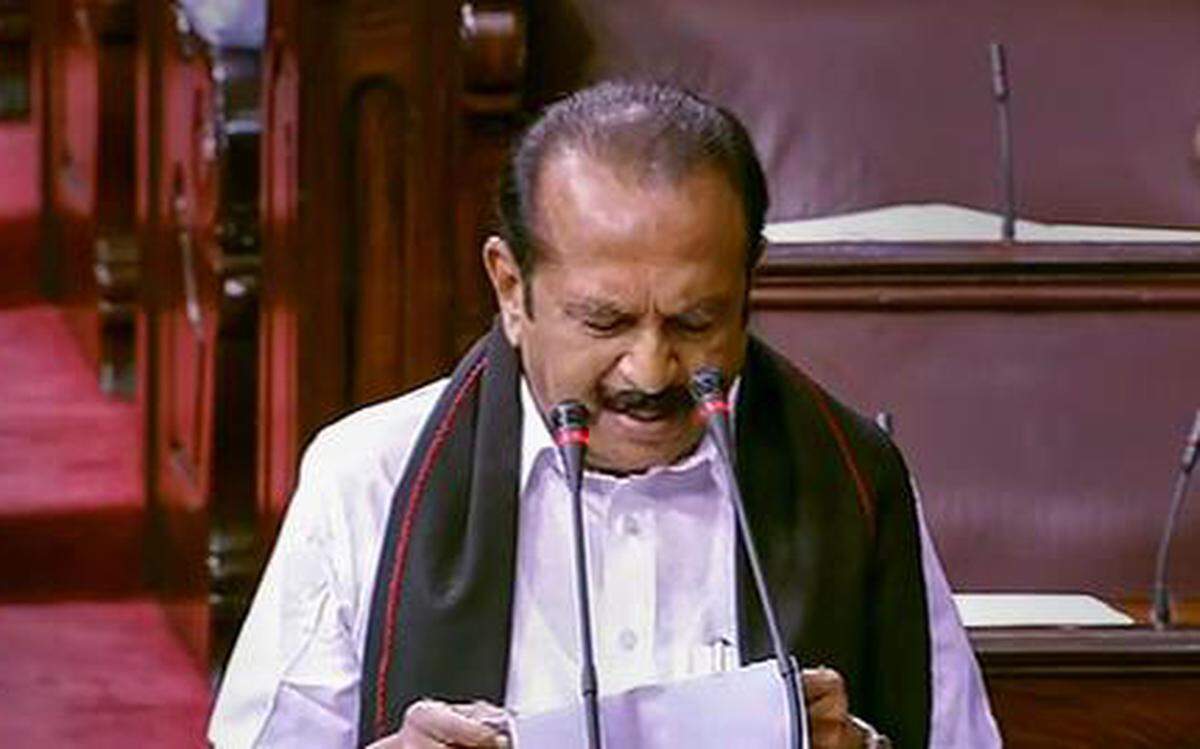 சிறப்புத் திறன் கொண்ட குழந்தையை விமானத்தில் பயணிக்க மறுத்தது ஏன்? - வைகோ கேள்வி!