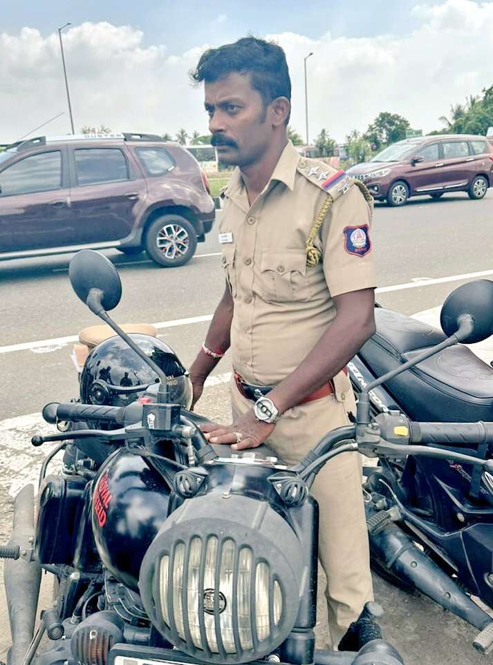 கோவையில் வாகனஓட்டிகளிடம் பணம் வசூல் செய்த போலி எஸ்.ஐ. கைது!