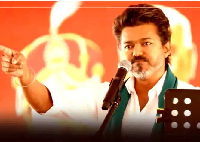 தவெக பெண் தொண்டர்கள் விபச்சாரிகளா?- பொன்ராஜ் கருத்துக்கு விஜய் கண்டனம்