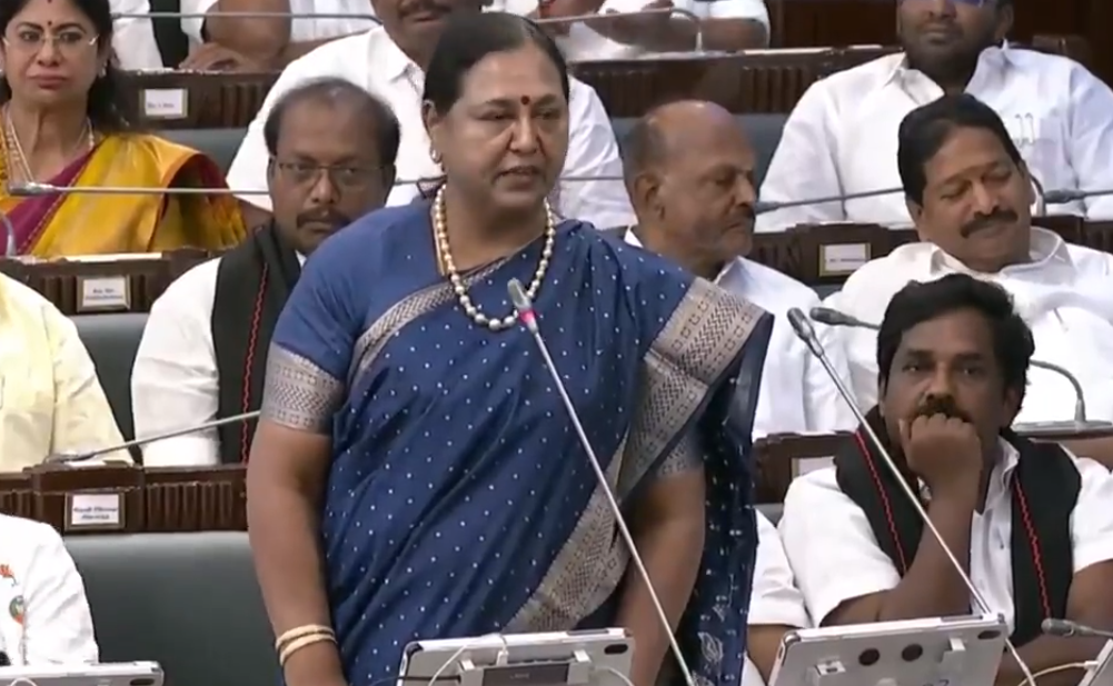 சட்டப்பேரவையில் கலகல...எம்.எல்.ஏக்களுக்கு டம்ளருக்கு பதில் பாட்டில்களில் தண்ணீர் வைக்க வேண்டும் - பிரேமலதா..!