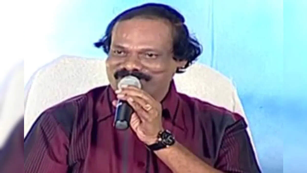 வாயில் மைதாமாவு இல்லாமலேயே அல்வா கிண்டுபவர் மோடி - திண்டுக்கல் லியோனி