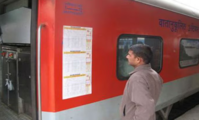 குட் நியூஸ்..! இனி ரயில் புறப்படுவதற்கு 10 மணி நேரம் முன்பே 'ரிசர்வேஷன் சார்ட்..!