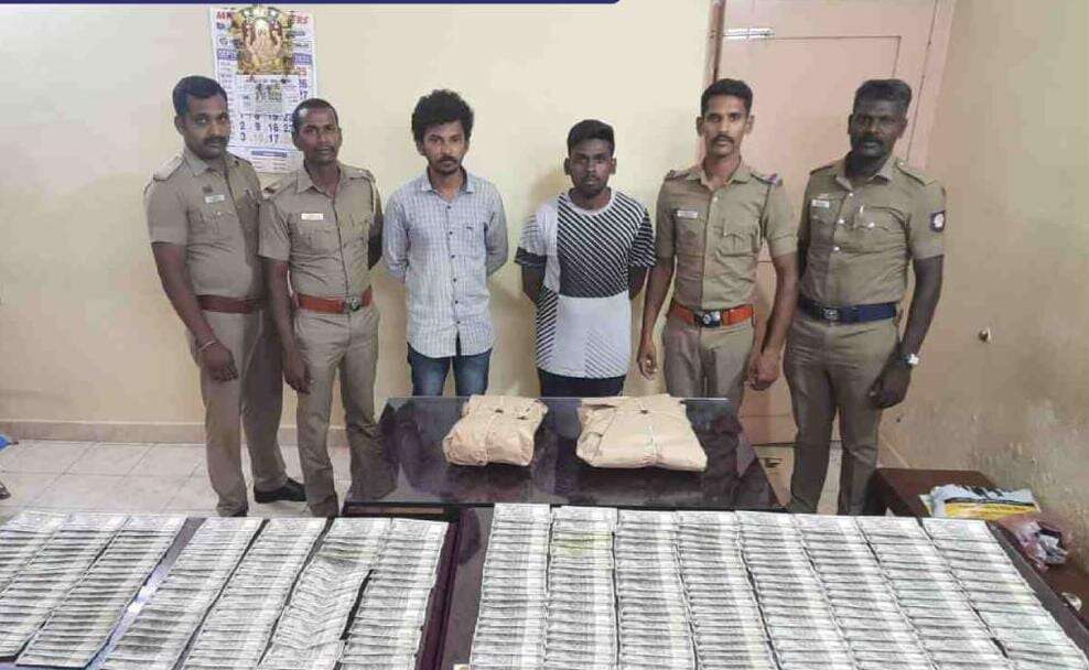 தென்காசி மாவட்டத்தில் கள்ளநோட்டுகளை புழக்கத்தில் விட முயன்ற 4 பேர் கைது; ரூ.4.25 லட்சம் கள்ளநோட்டுகள் பறிமுதல்!