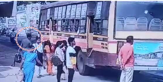 மனைவி கண் முன்னே பேருந்து சக்கரத்தில் விழுந்து பலியான கணவர்... சிசிடிவி காட்சிகள் வெளியீடு!