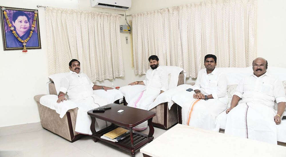 கூட்டணி பிளவை சரிசெய்யும் ஐவர்!