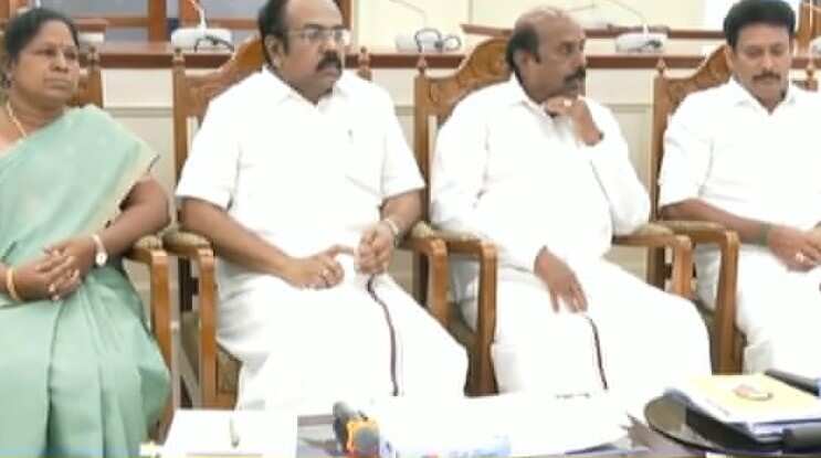 அரசு ஊழியர்கள், ஆசிரியர்கள் சங்கங்களின் கோரிக்கைகள் குறித்து 3 மணிநேரமாக அமைச்சர்கள் குழு பேச்சுவார்த்தை