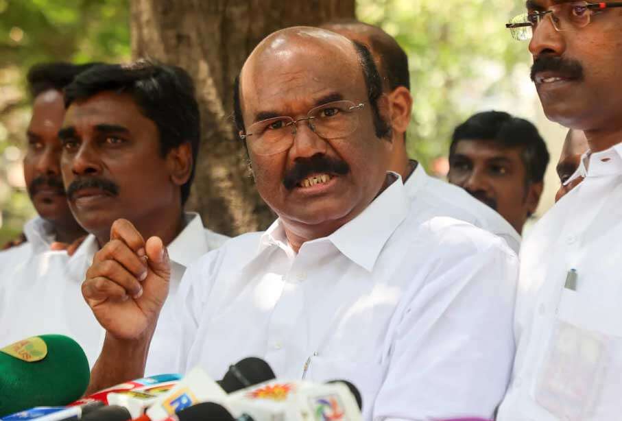 நம்பிக்கை இழந்த ஜெயக்குமார்!