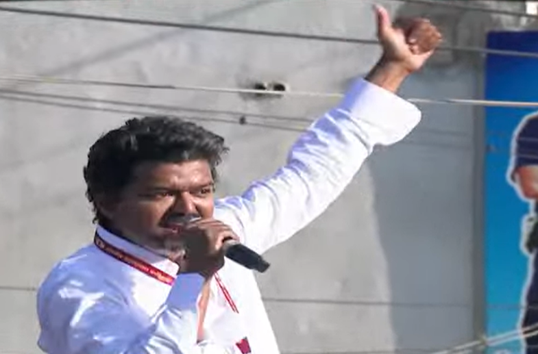 நான் உங்களுக்கு நன்றிக்கடன் செலுத்தவே வந்திருக்கிறேன்! நீங்கள் அனைவரும் என்னை 100% நம்பலாம்- விஜய்