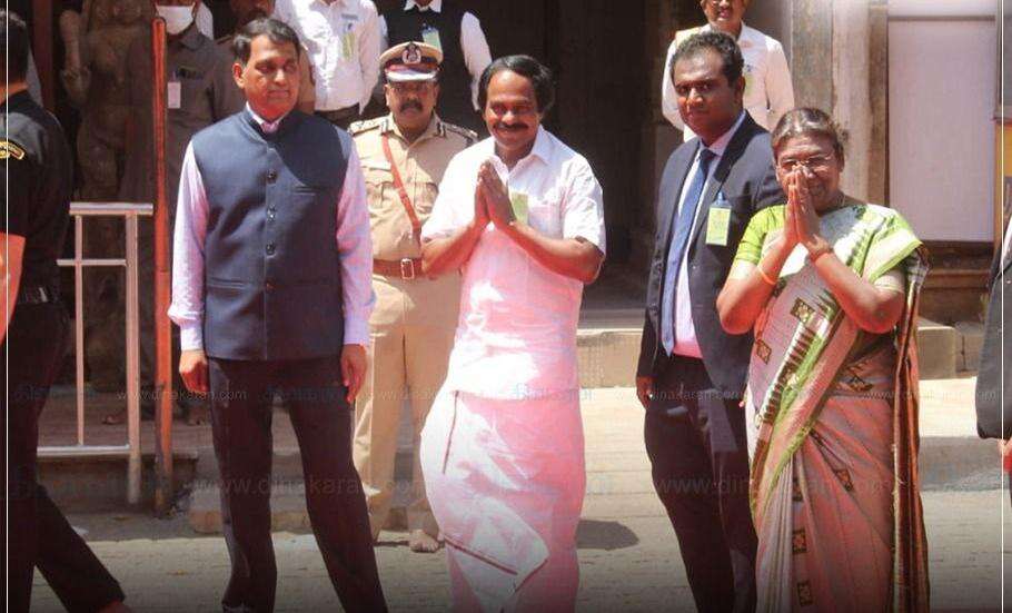 மதுரை மீனாட்சி அம்மன் கோவிலில் குடியரசு தலைவர் திரௌபதி முர்மு சாமி தரிசனம்