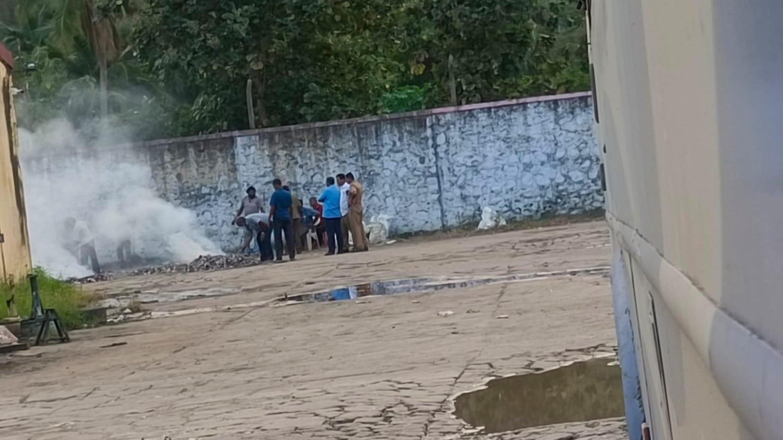 டிக்கெட்டுகளை எரித்து கோடிக்கணக்கில் மோசடி செய்யும் போக்குவரத்துத்துறை அதிகாரிகள்! கண்டுகொள்ளாத அரசு