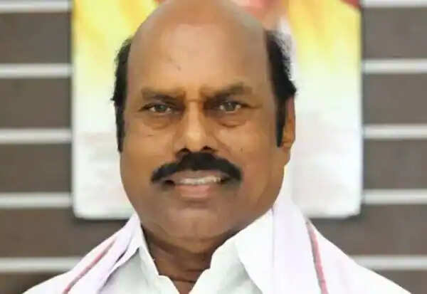 லஞ்ச ஒழிப்புத்துறை அலுவலகத்தில் எ.வ.வேலு ஆஜர்..!!
