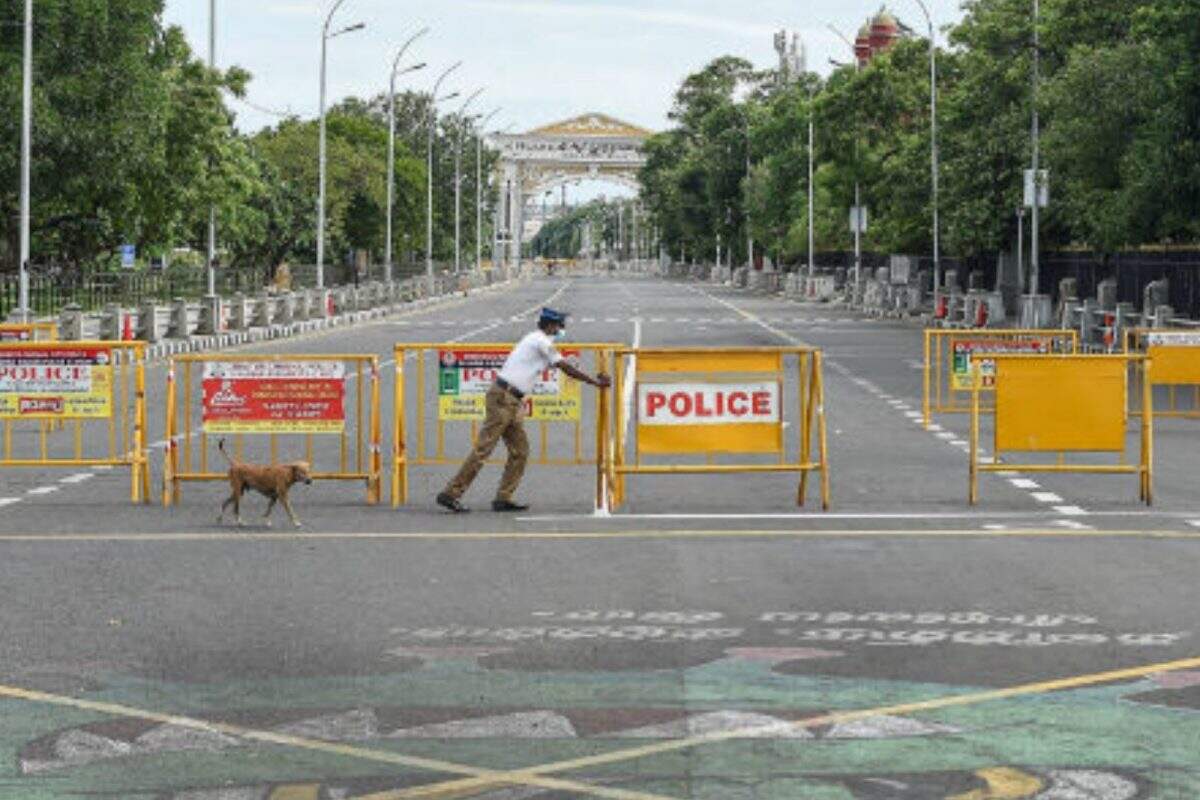 நாடு முழுவதும் கொரோனா கட்டுப்பாடுகள் முடிவுக்கு வந்தன