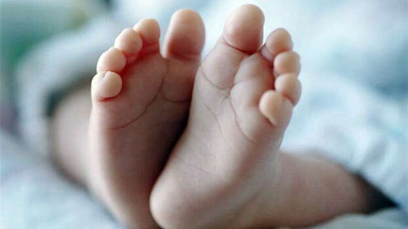 மதுரை அருகே பிறந்து சில நாட்களே ஆன பெண் குழந்தை மர்ம மரணம் - பெற்றோர் தலைமறைவு!