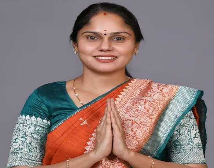 கோவையில் அதிமுக மேயர் வேட்பாளர் தோல்வி