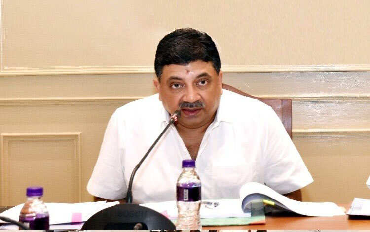 நான் அமைச்சராக இருக்கும் வரை அதை வெளியிட முடியாது... சலசலப்புக்கு பிடிஆர் விளக்கம்