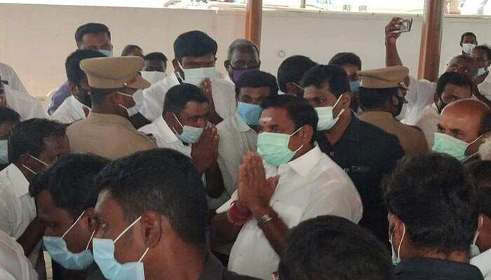 பாஜகவுடன் கூட்டணி தொடர்வதா? எடப்பாடி அவசர ஆலோசனை