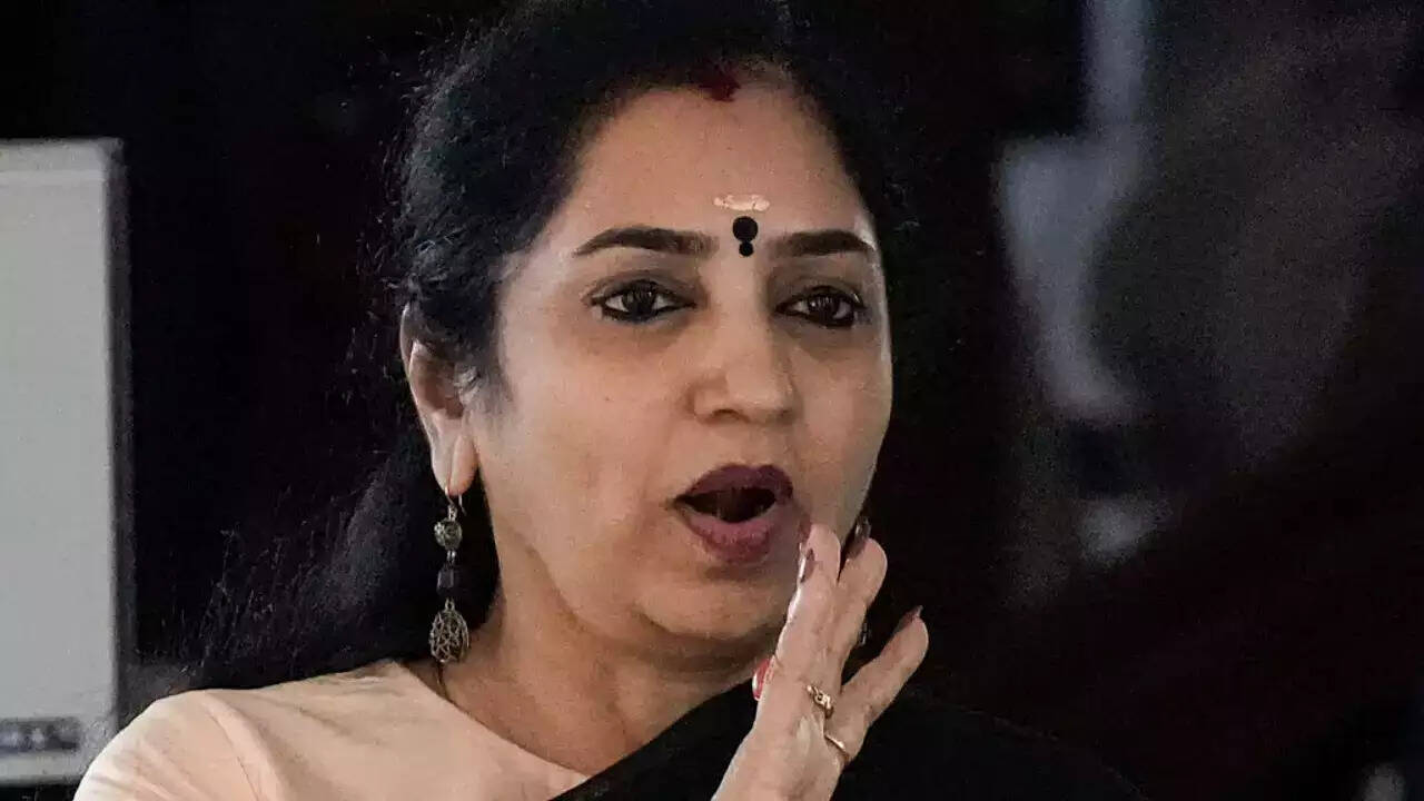 கிழக்கு பிராந்திய ரோந்து கப்பலுக்கு வேலுநாச்சியார் பெயரை சூட்ட பரிந்துரை - எம்.பி. தமிழச்சி பெருமிதம்!!