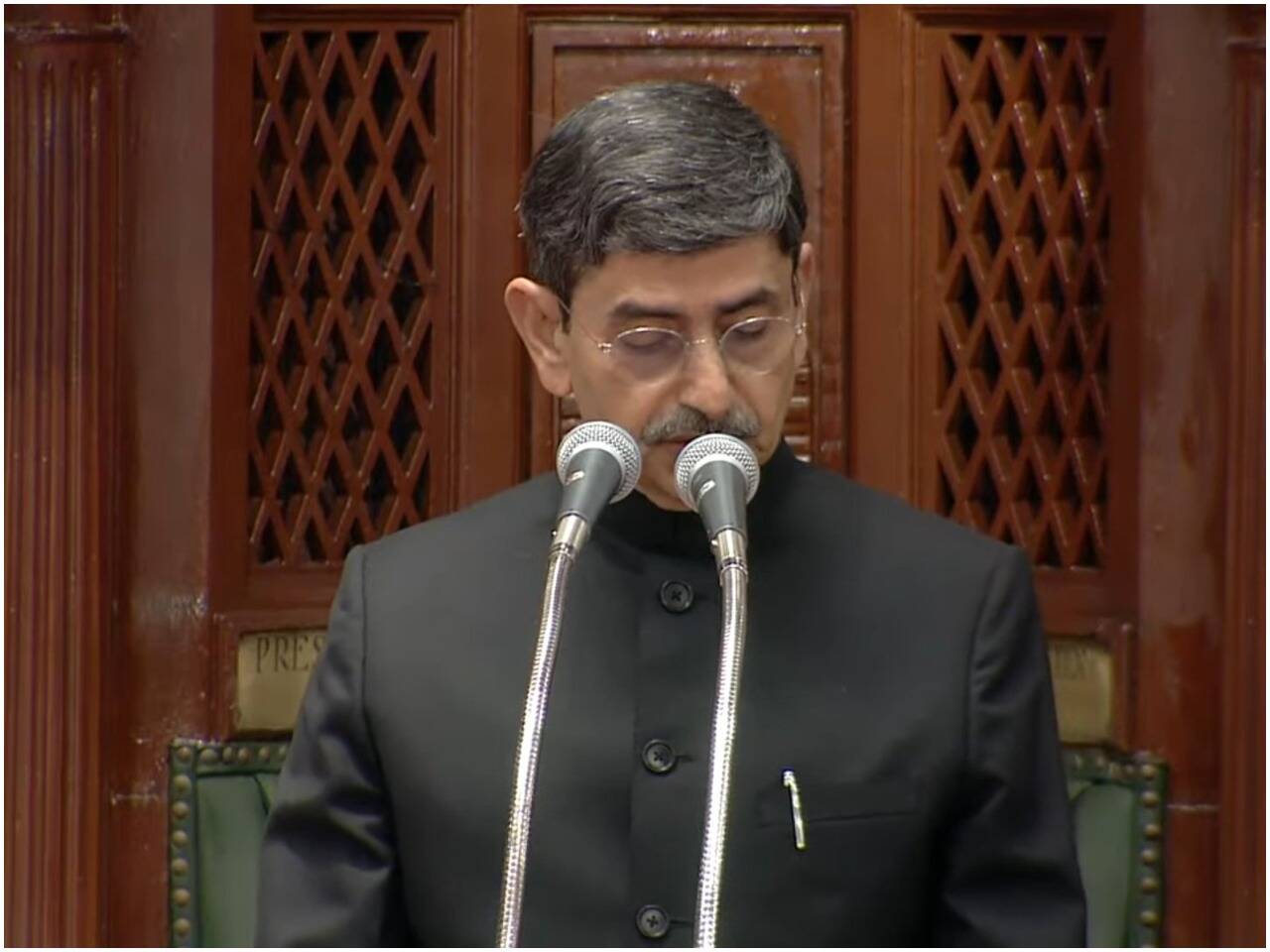 துப்பாக்கி ஏந்துபவர்களுக்கு துப்பாக்கி மூலமே பதிலடி - ஆளுநர் ஆர்.என்.ரவி