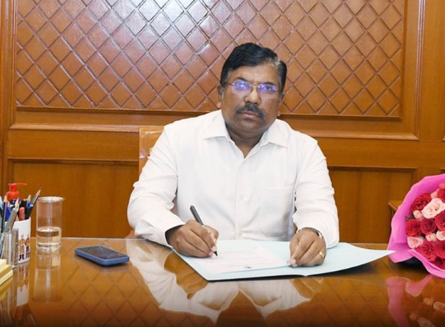 #BREAKING தமிழ்நாடு தலைமைச் செயலாளர் அதிரடி மாற்றம்