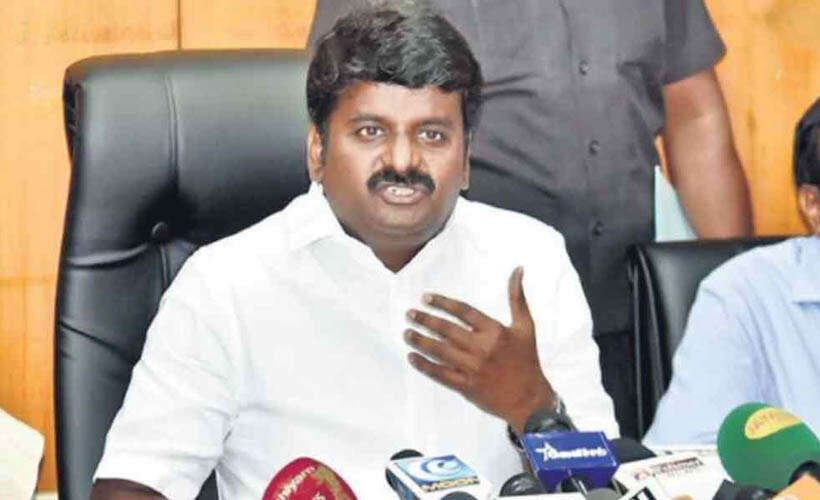 வெந்த புண்ணில் வேல் பாய்ச்சுகிறது - விஜயபாஸ்கர் வருத்தம்