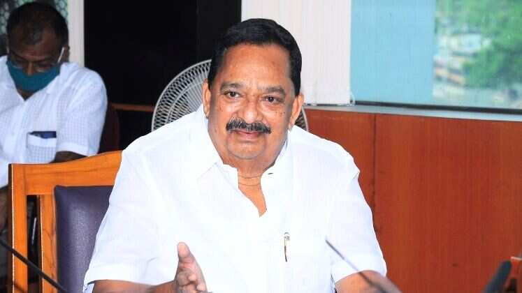 #BREAKING : அமைச்சர் ஆர்.காந்தி உடல்நலக்குறைவால் மருத்துவமனையில் அனுமதி..!!