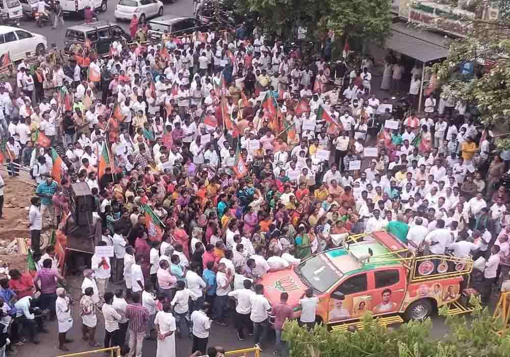 உதயசூரியன் சின்னத்தை ‘கொலுசு சின்னம்’என மாற்றிக்கொள்ளலாம் - பாஜக தாக்கு