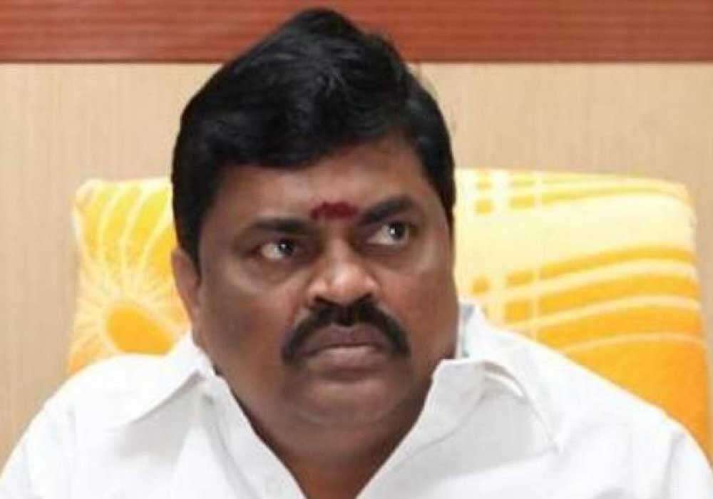 ராஜேந்திரபாலாஜிக்கு ரகசிய உதவி - அந்த 2 பேரையும் தூக்கிய தனிப்படை