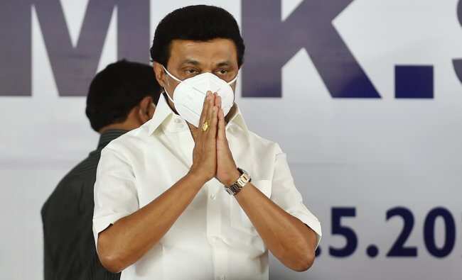 வாணி ஜெயராம் உடலுக்கு முதலமைச்சர் மு.க.ஸ்டாலின் நேரில் அஞ்சலி