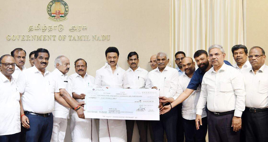 தமிழ்நாடு பட்டாசு மற்றும் தீப்பெட்டித் தொழிலாளர் நல வாரியத்திற்கு ரூ.5 கோடி நிதி!!