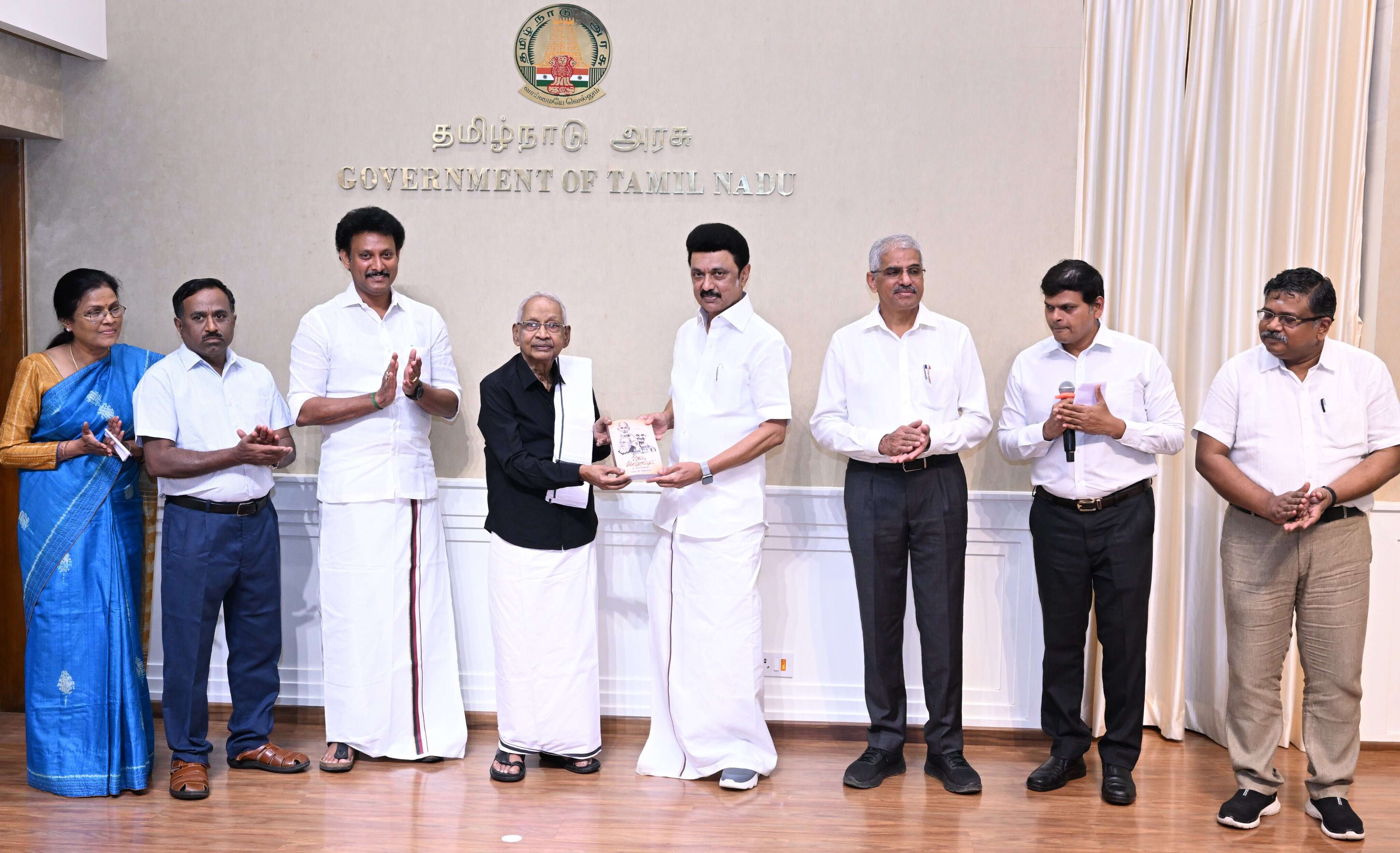 “வைக்கம் போராட்டம்” நூலின் கன்னட மொழிபெயர்ப்பினை வெளியிட்டார் முதல்வர் ஸ்டாலின்