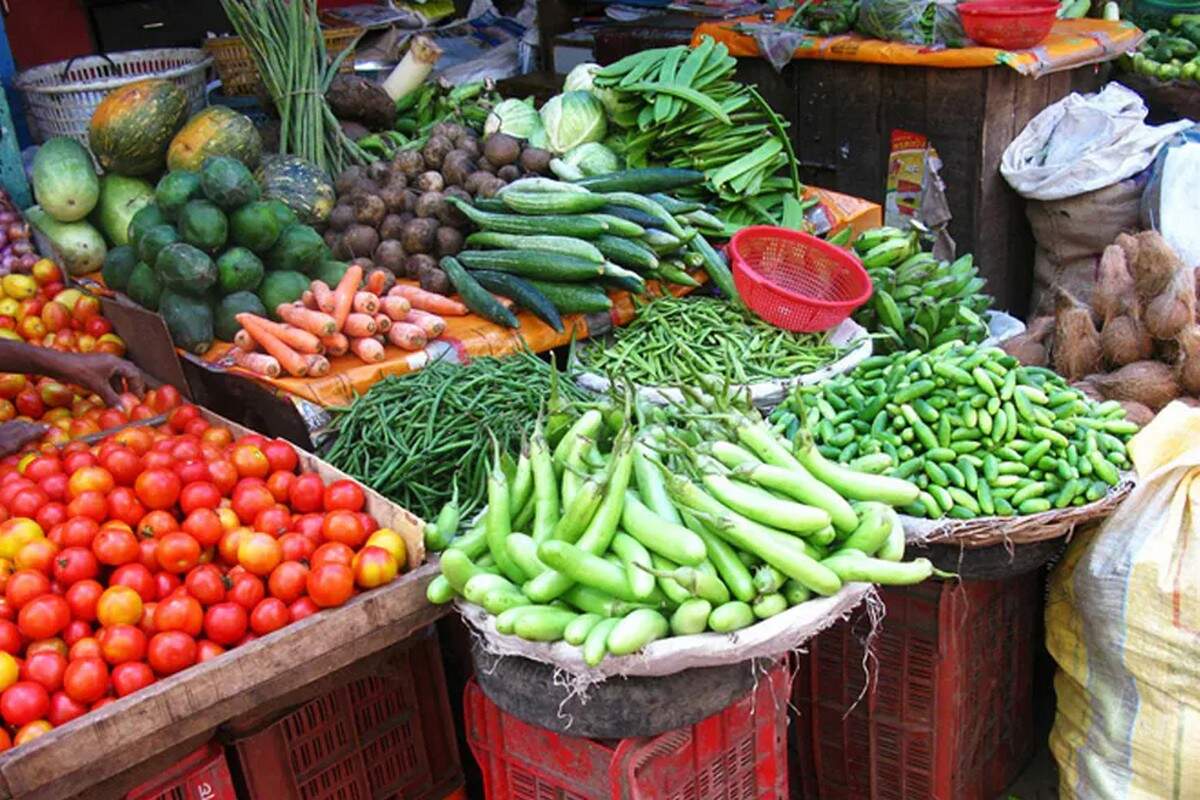 கோயம்பேடு மார்க்கெட்டில் காய்கறிகளின் விலை கிடுகிடுவென உயர்வு