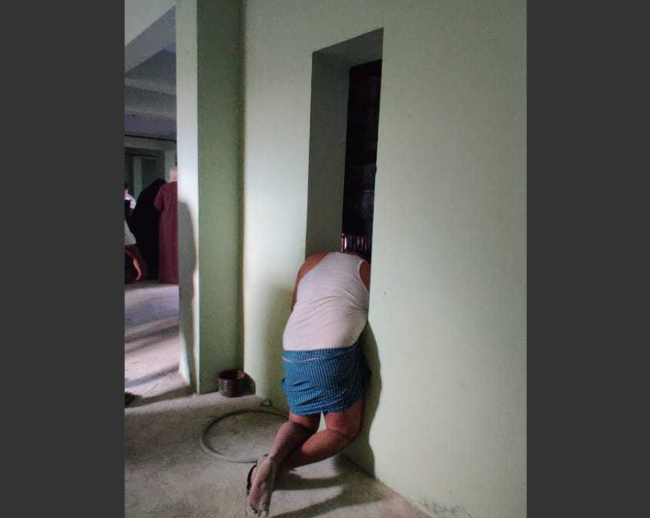 லிப்டில் சிக்கி மருத்துவர் உடல் நசுங்கி மரணம்!