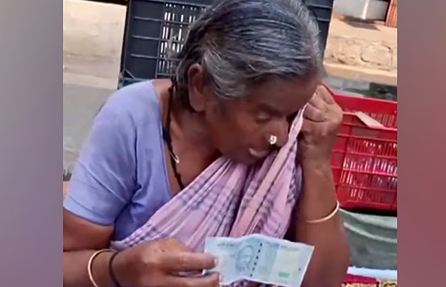 டம்மி 500 ரூபாய் நோட்டை கொடுத்து மூதாட்டியை ஏமாற்றிய பெண் - உடனே ஆக்ஷனில் இறங்கிய போலீசார்..!