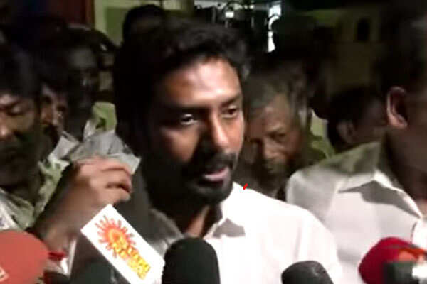 அதிமுக சண்டையில் முதல்வர் ஸ்டாலின் முடிவெடுக்க கோரும் ஓபிஎஸ் மகன்