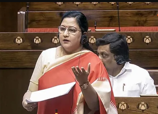 பானிபூரி விற்கிறார்கள்.. கஞ்சா கடத்துகிறார்கள்! வடமாநிலத்தவர் குறித்து திமுக எம்பி சர்ச்சை பேச்சு!