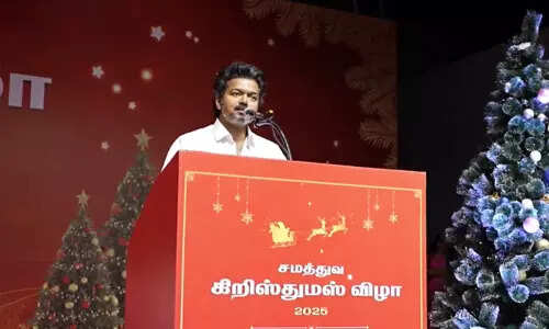 நிச்சயம் ஒரு ஒளி பிறக்கும்: சமத்துவ கிறிஸ்துமஸ் விழாவில் தவெக தலைவர் விஜய் உறுதி..!