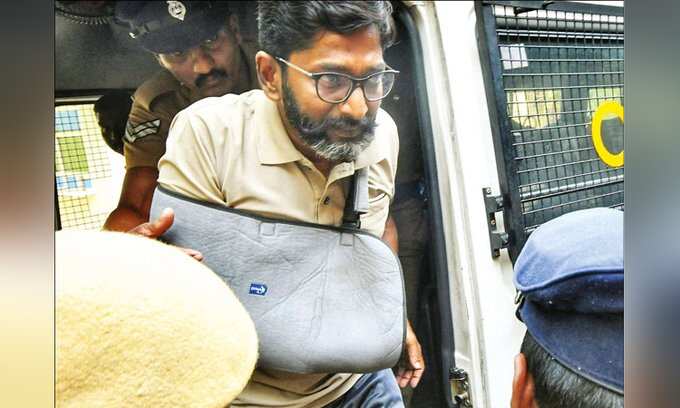 சவுக்கு சங்கர் அரசு மருத்துவமனையில் அனுமதி