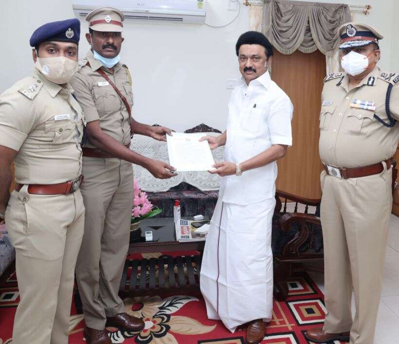 சூலூர் காவல் நிலைய ஆய்வாளருக்கு முதல்வர் பாராட்டு!!