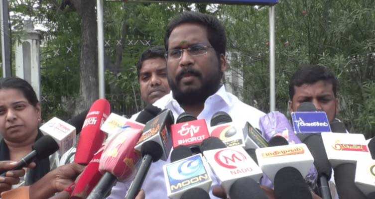 திமுகவை விமர்சிப்பதால் பழி வாங்குகிறார்கள்- மனைவியுடன் சூர்யா சிவா புகார்