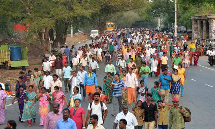 இன்று ஆடி பௌர்ணமி : இன்று கிரிவலம் செல்ல உகந்த நேரம் இது தான்..!