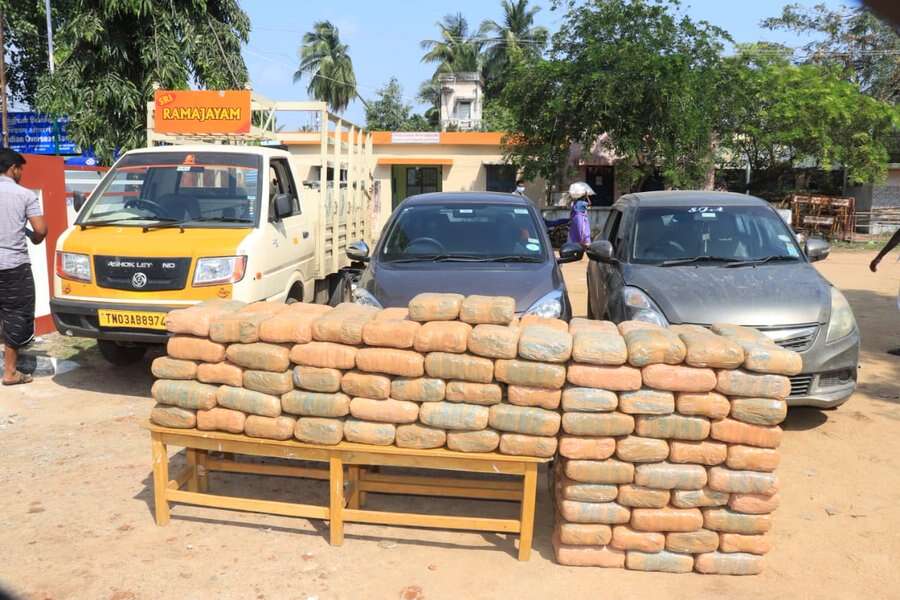இலங்கைக்கு கடத்த முயன்ற 500 கிலோ கஞ்சா பறிமுதல் ; 6 பேர் கைது!