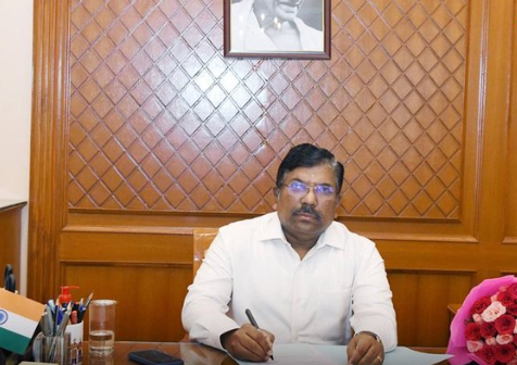 திமுக ஆட்சியில் அதிகார மிக்க பதவிலிருந்த ஐஏஎஸ் அதிகாரிகள் அதிரடி மாற்றம்