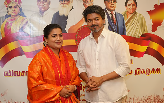 “எது ‘வொர்த் இல்லை’ தலைவா? உங்கள் மனைவியா அல்லது திருமண வாழ்க்கையா..? தவெக நிர்வாகி ரஞ்சனா நாச்சியார் கேள்வி..!