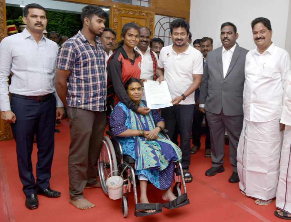 “கோரிக்கை விடுத்த 2 மணி நேரத்தில் பட்டா”- உதயநிதி பெருமிதம்