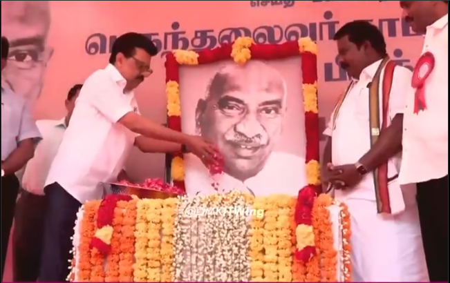 காமராசர் படத்திற்கு மரியாதை செலுத்திய முதலமைச்சர் மு.க.ஸ்டாலின்!