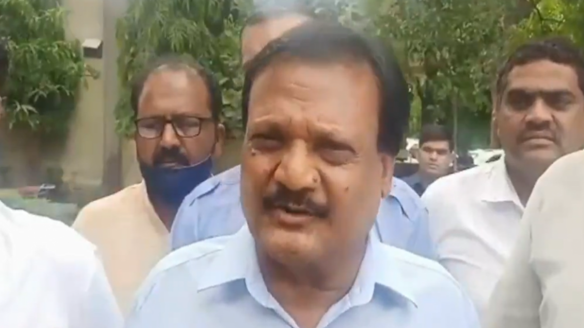 நாட்டை இரண்டாக பிரித்தற்கு நேரு மற்றும் ஜின்னாவுக்கு நாடு நன்றி தெரிவிக்க வேண்டும்.. காங்கிரஸ் எம்.எல்.ஏ.