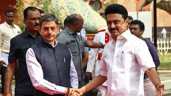 “பாரதத்தை தேசமாக மதிக்காதவர் மு.க.ஸ்டாலின்! முதல்வருக்கு ஆணவம் நல்லதல்ல”- ஆளுநர் ரவி